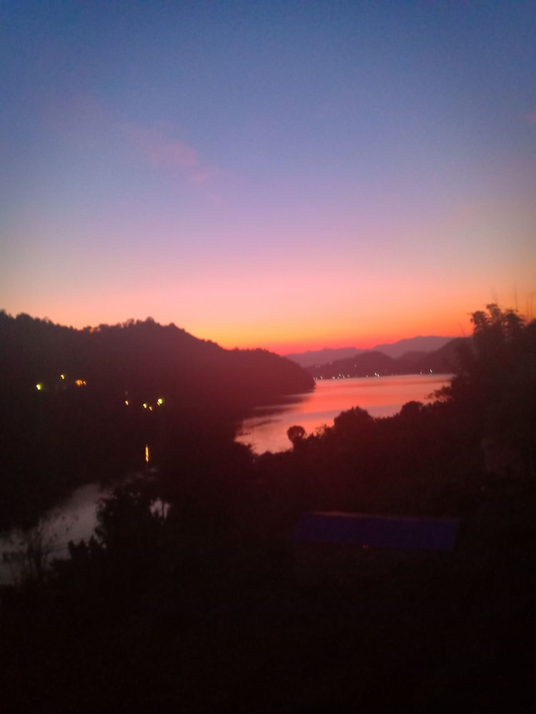 Begnas Lake front guest house