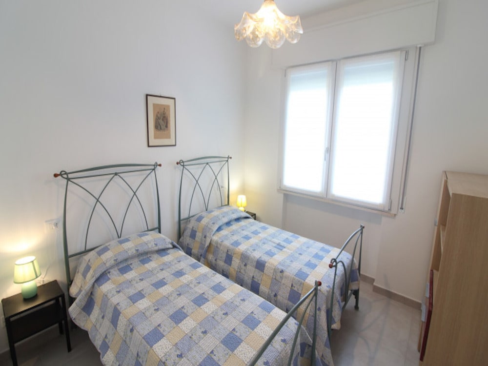 Luminous Seaside Villa in Lignano Riviera view 5