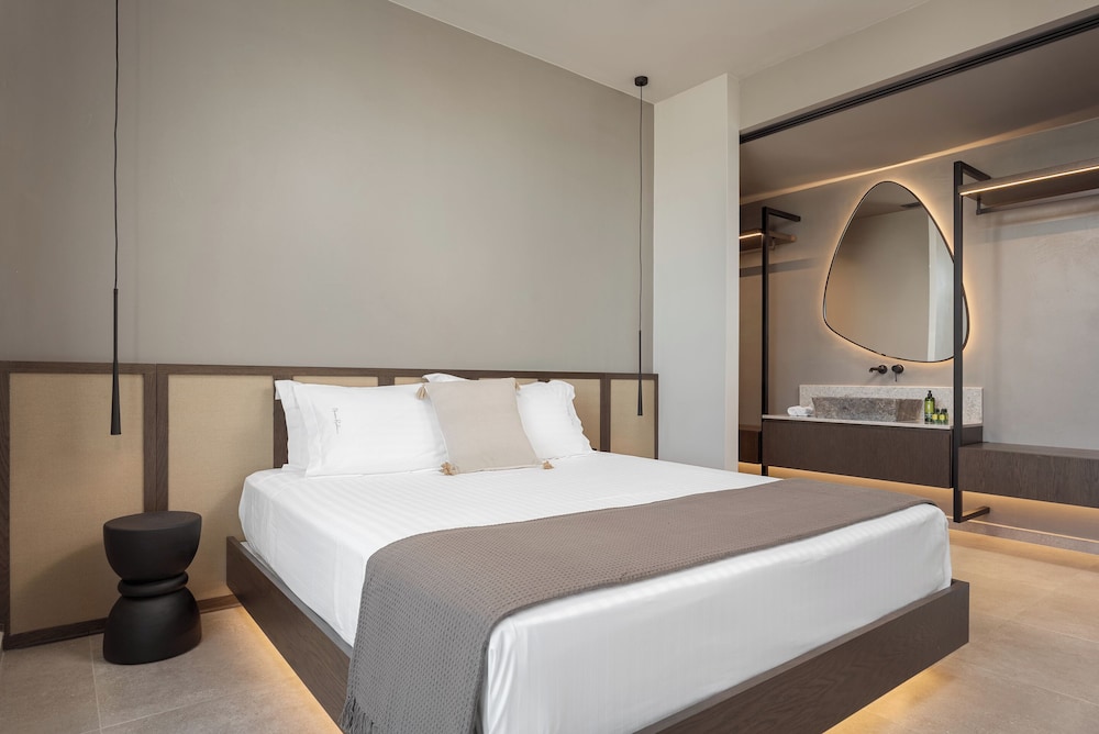 Neromai Cave Luxury Villas