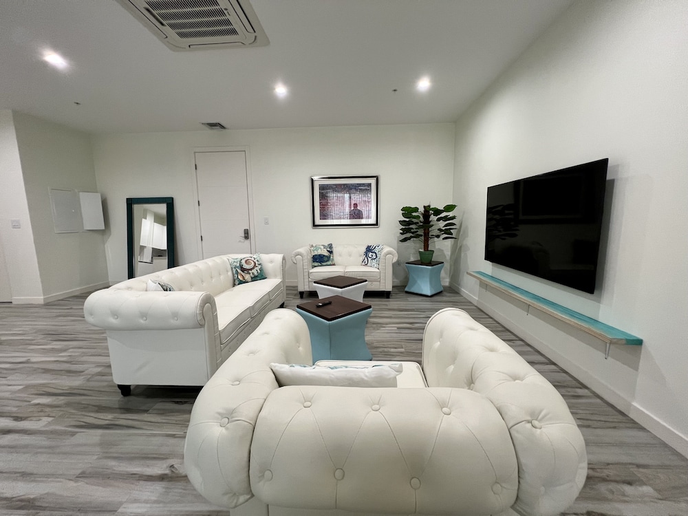 The Cove - Condo Hotel - Perfect Location