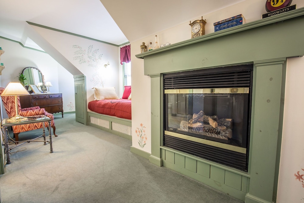 Rosewood Country Inn