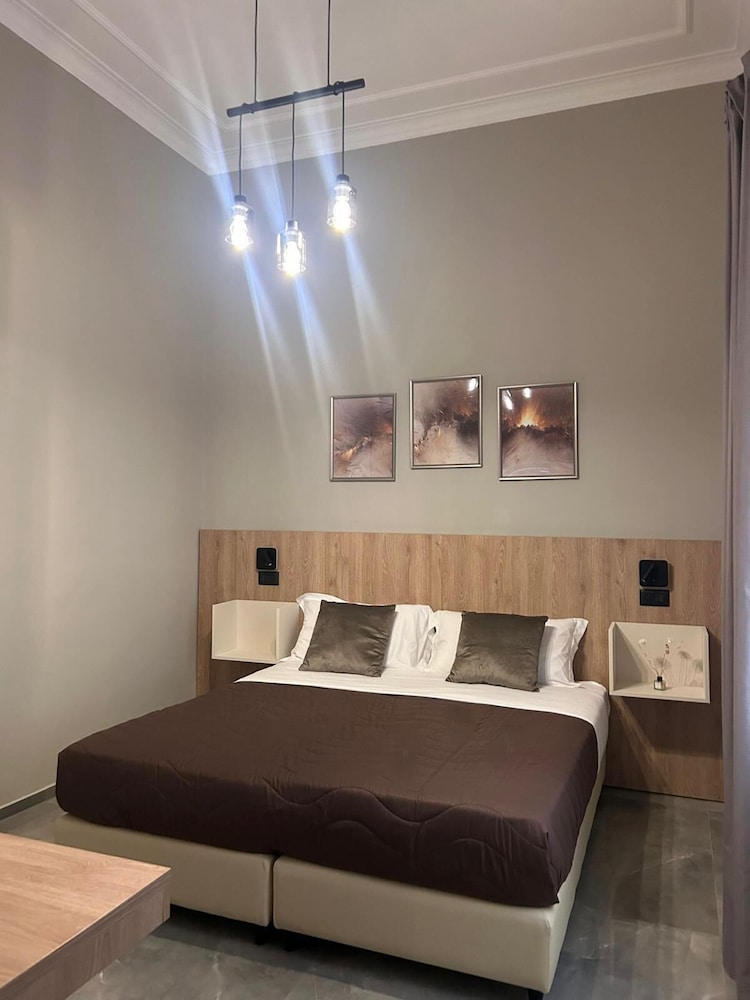 Karma6Rooms