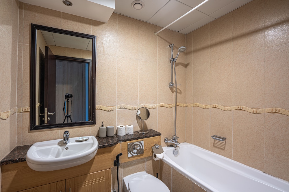 HiGuests - Goldcrest Views 1