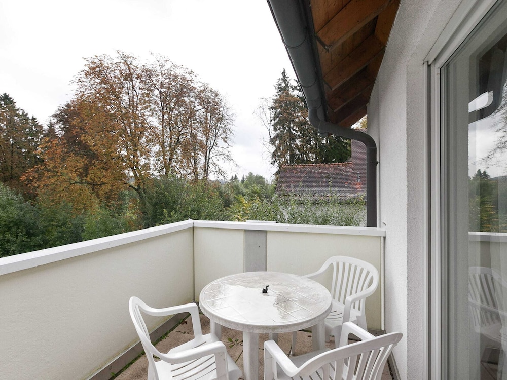 Spacious Apartment Near Forest in Bad Durrheim view 4