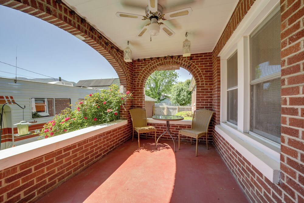Lovely Waynesville Home w/ Yard: Pet Friendly view 4