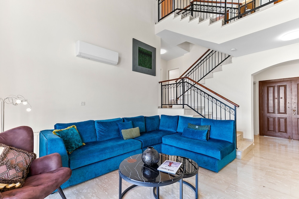 Villa Calantha 93 Aphrodite Hills