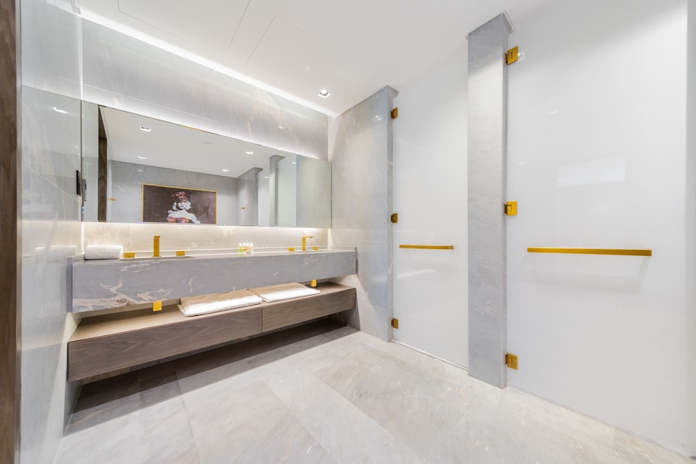 EDEN'S Homes & Villas - FIVE Residences