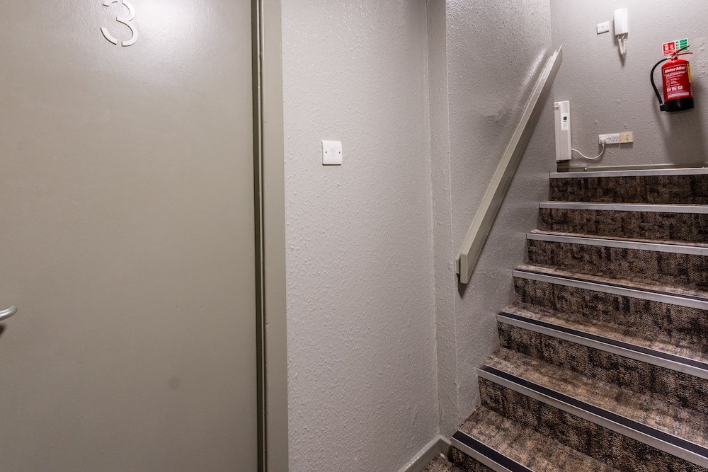 Destiny Student Meadow Court - Campus Accommodation