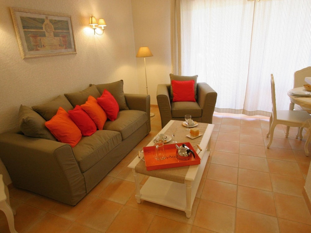 House With AC, Between Inland and sea view 5