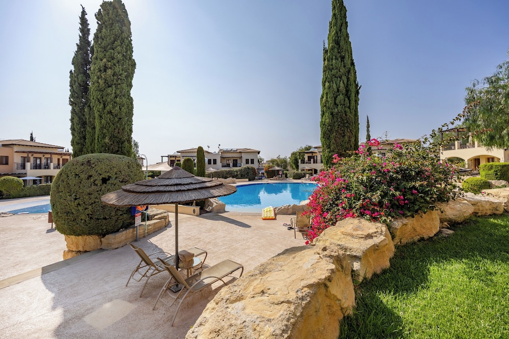 Aa02 Adjacent to Aphrodite Hills- Communal Pool, Garden