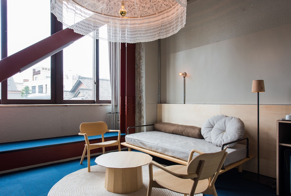 HATCHi Kanazawa - Hostel