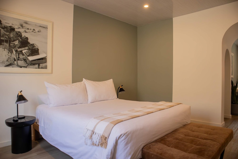 w Exceptional 1BR w Terrace in Miraflores