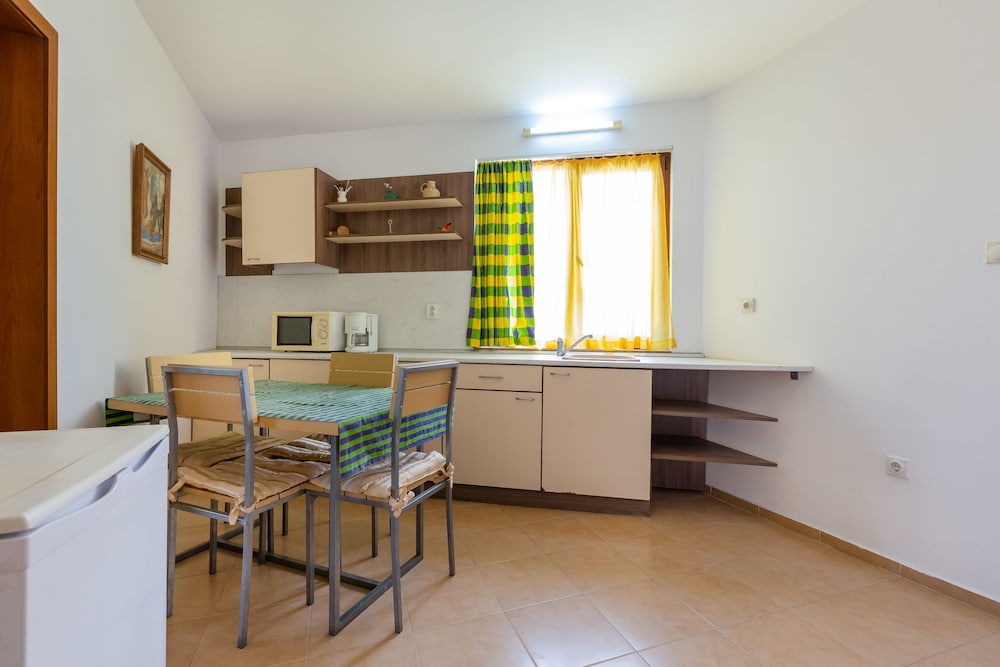 2 Bedroom Apartment in Dafinka Guest House