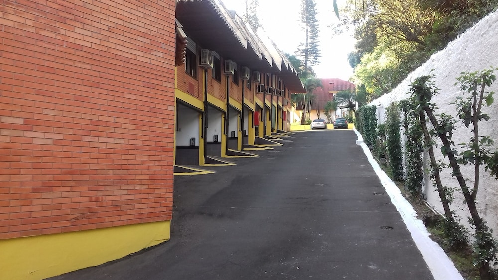 Motel dos Arcos