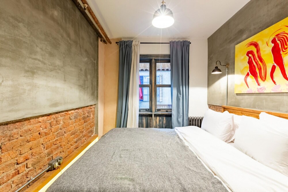 Missafir Apartment With Backyard in Nisantasi