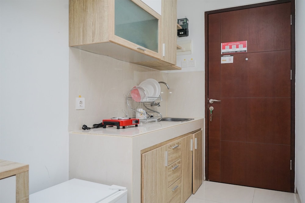 Relaxing Studio Apartment Springwood Residence Tangerang