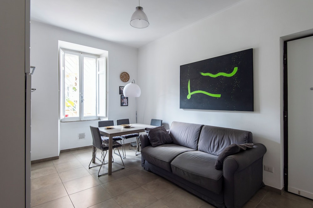 Cosy Vatican Apartment