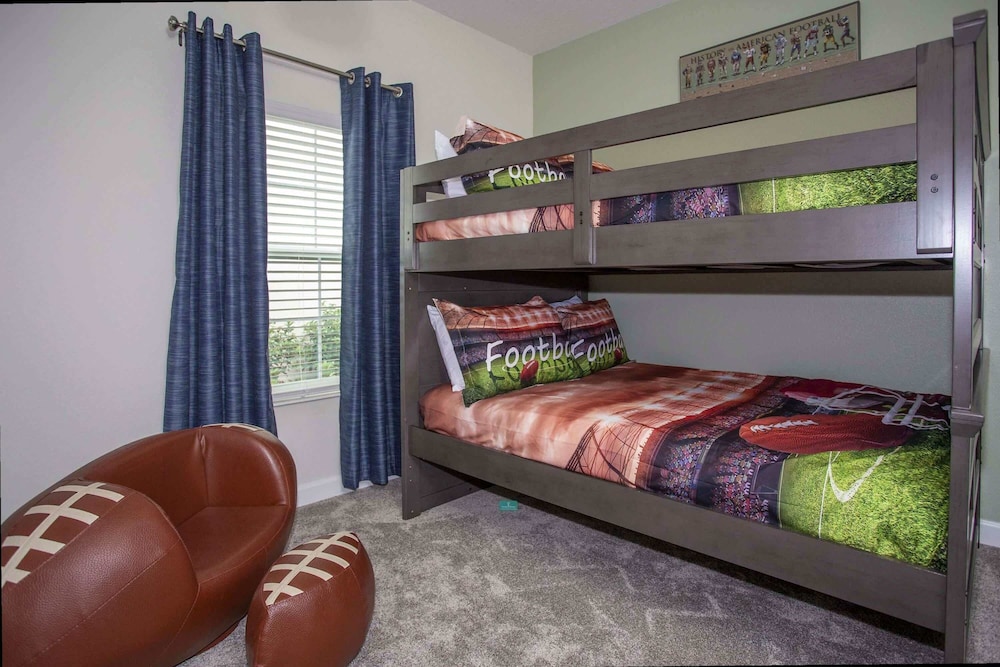 5BR Private Pool Resort Amenities Near Disney