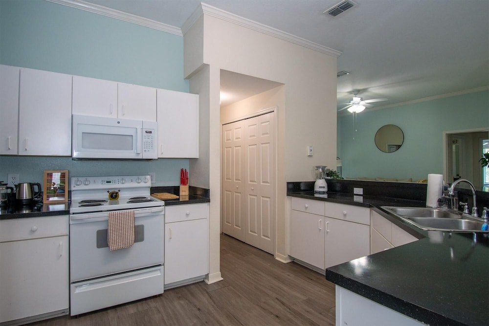 Jacksonville Vacations - Delightful Refurbished Apt Everything you Need - Property Image 3