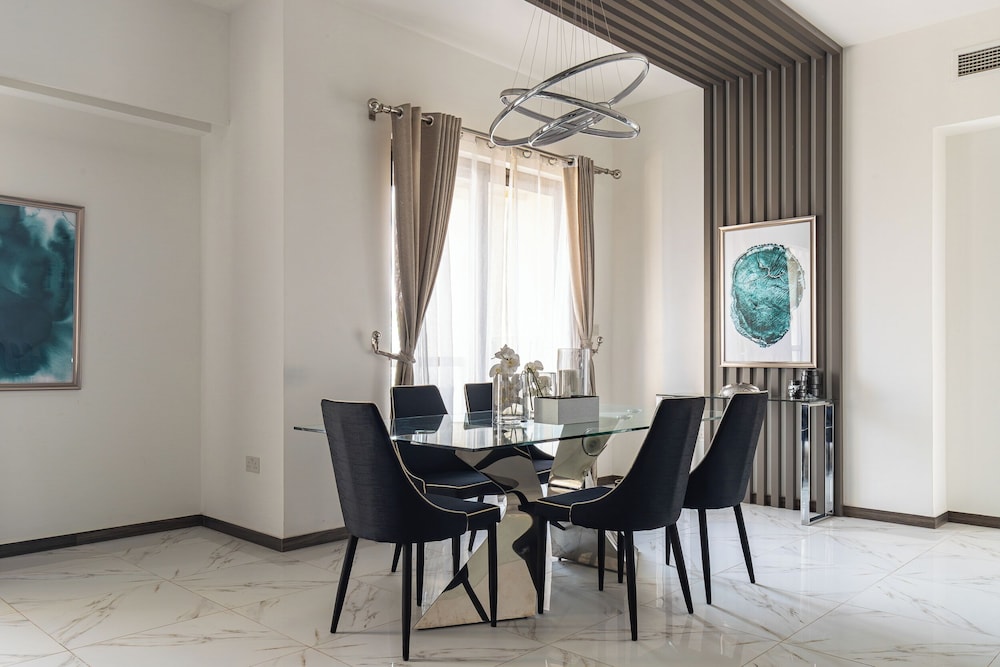 SIMPLY COMFORT Lux Penthouse 4BR Apartment with Iconic Marina Views