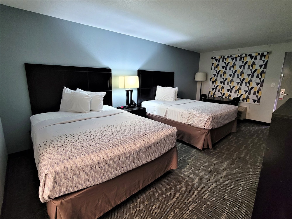 Inn of Rockwall - Property Image 7