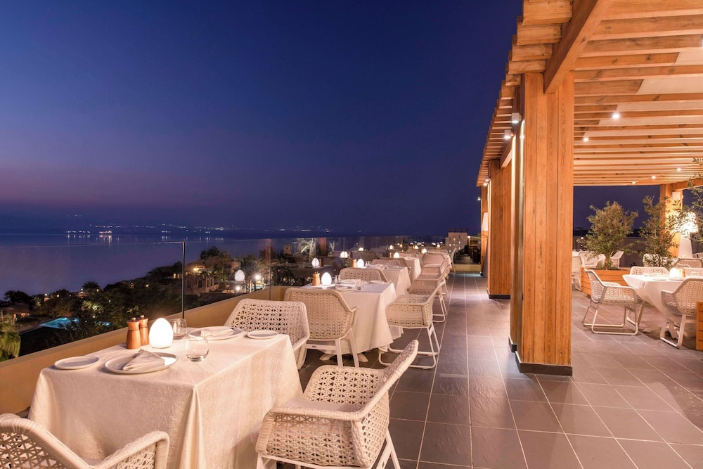 Kempinski Hotel Ishtar Dead Sea 260