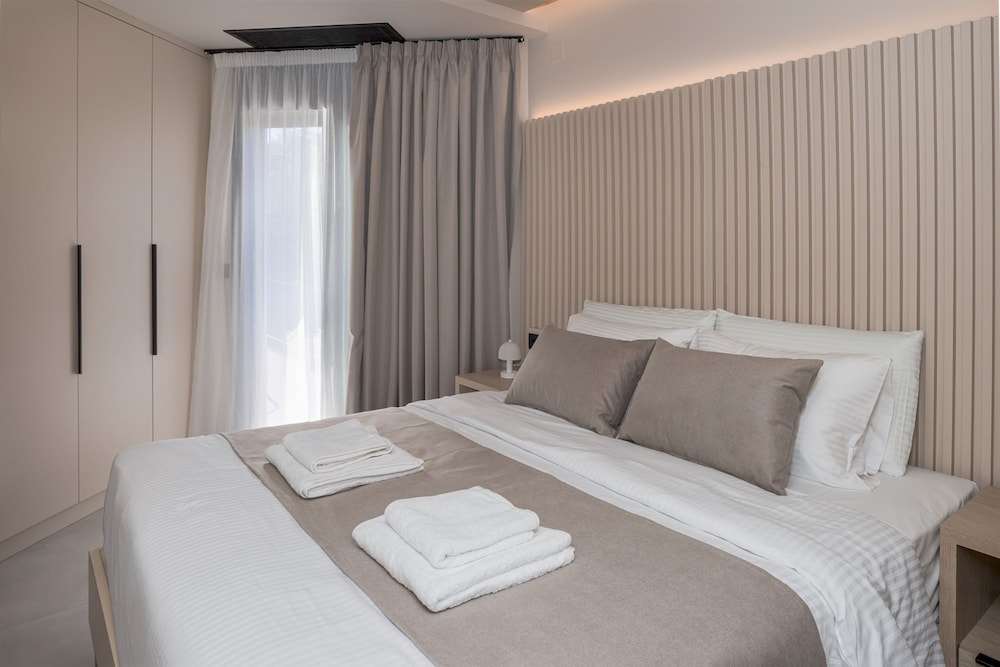 Potame Suite by Estia Garden View