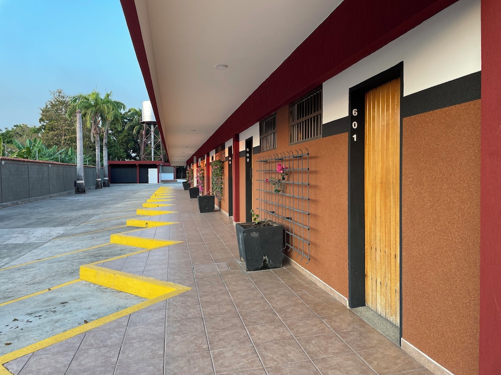 HOTEL ESPOR CA