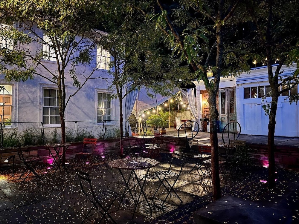 Argos Inn