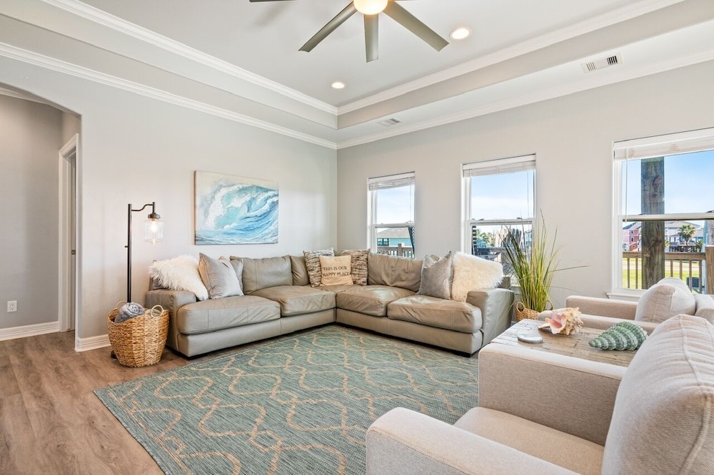 Aqua Splash 3 Bedroom Home
