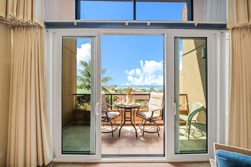 Kahana Villa E609 in Lahaina