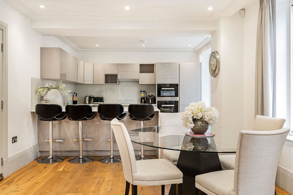 Luxury Park Lane Apartment - Opposite Hyde Park