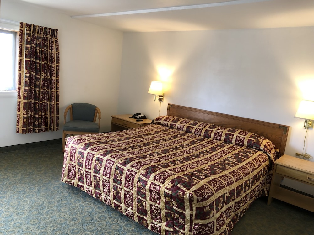 Deep Well Motel view 4