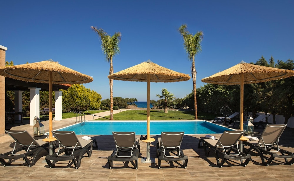 Antonoglou Beach Villas, Gennadi