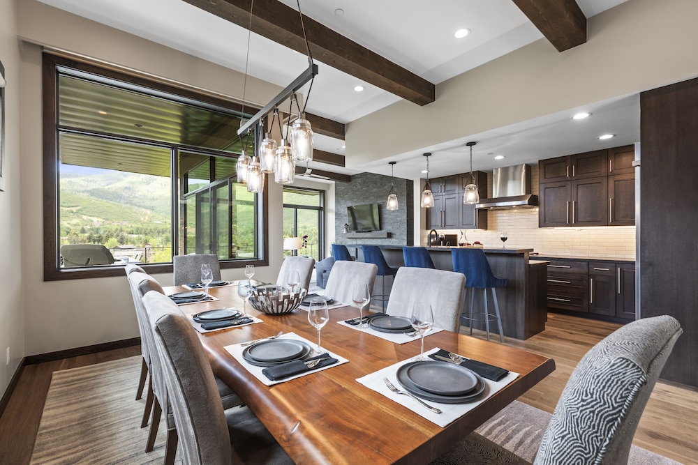 Nine Peaks 4 Bedroom Home