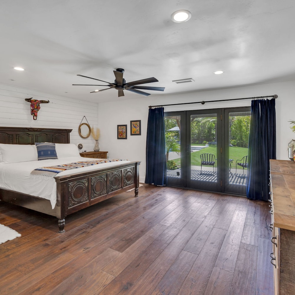 Lone Jack House- Private Gated Home Pool Spa BBQ view 4