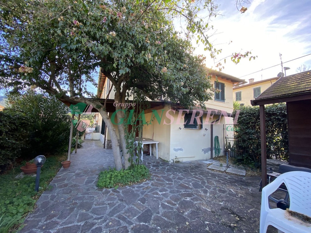 7 Beds With Garden - Ref Sanca-sanca