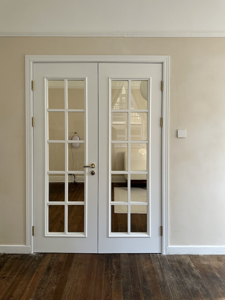 Shanghai Hills& Art Suite 15