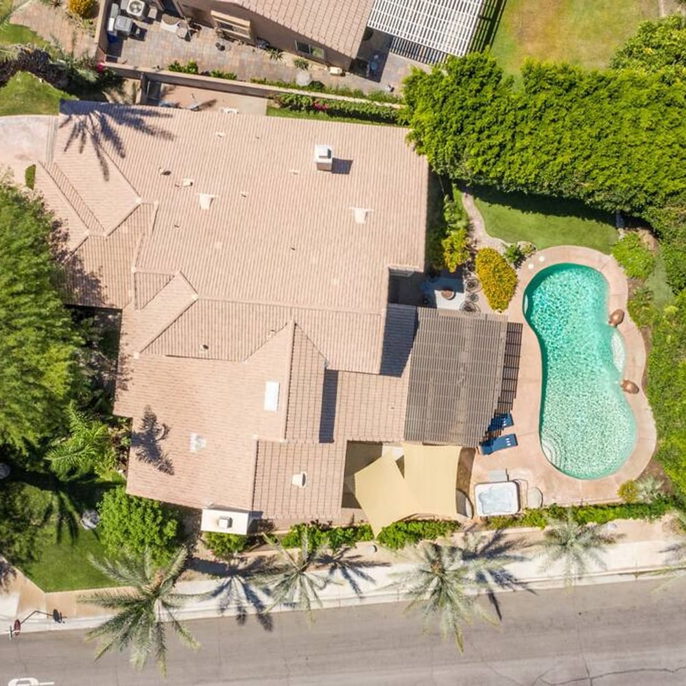 Private Oasis Pool