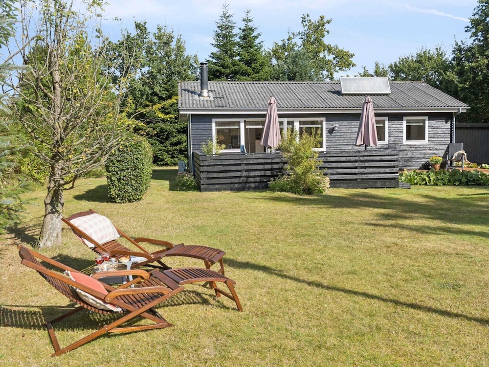 4 Star Holiday Home in Hals