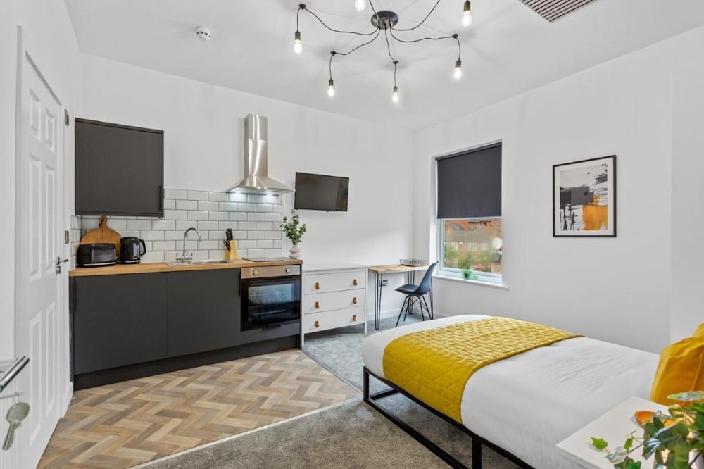 Studio 6 in Nottingham view 2