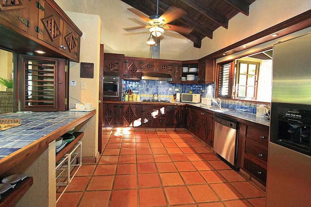 Villa Las Palmas Caribbean Family Vacation Rental view 5