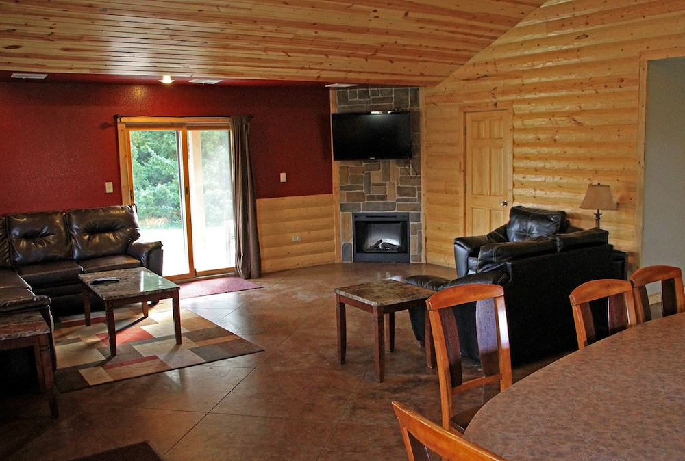 Acorns Resort