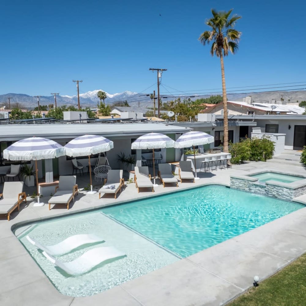 The Yucca Hotel- Entire Boutique Buyout