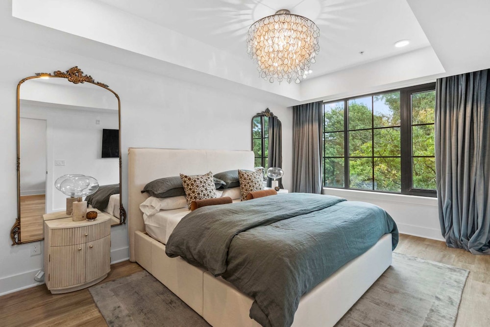 Bleau Vine Luxe Suite