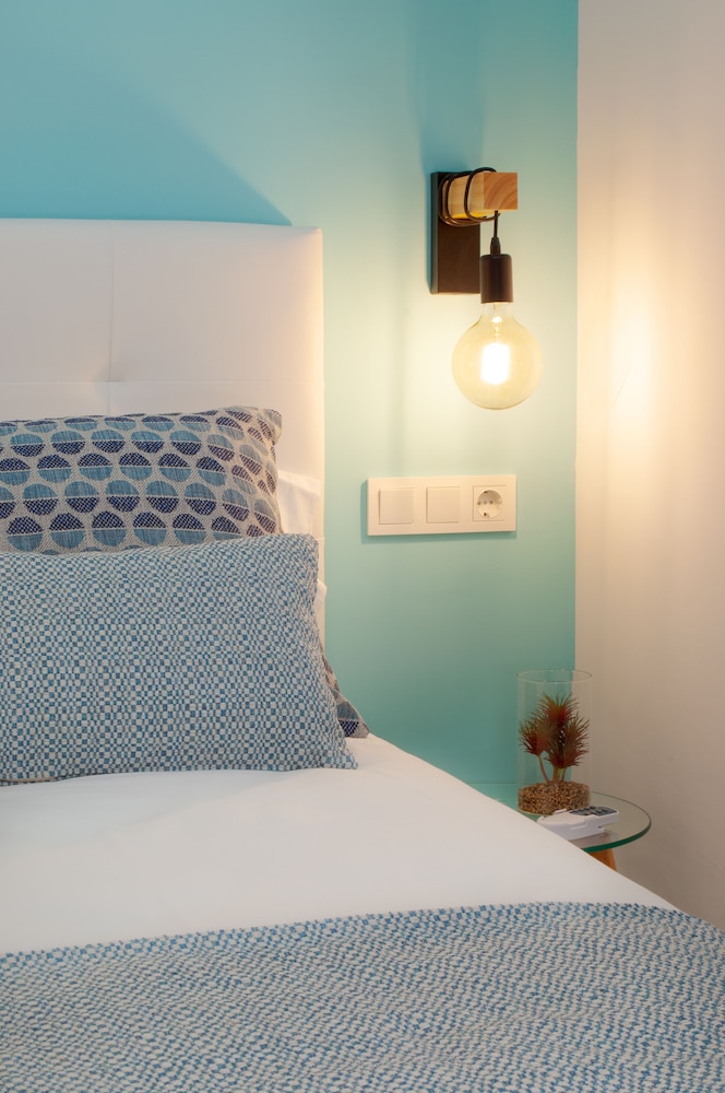 ABAL Apartments - Barrio