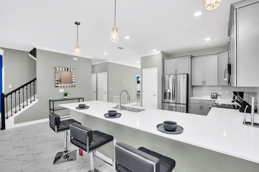 Serenity Lakeview Retreat Stunning Water Views, No Rear Neighbors, Private Pool, Game Room & Star Wars Cinema