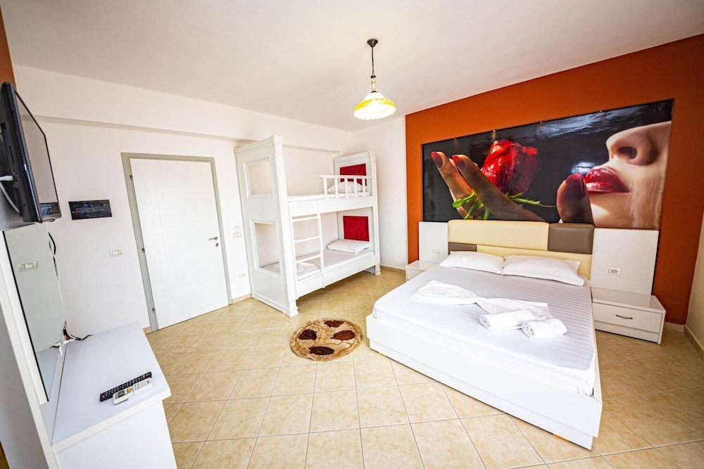 Ideal Aparthotel