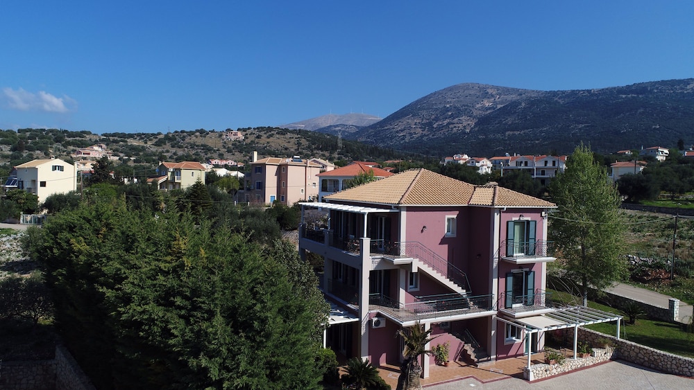 Dina Apartments