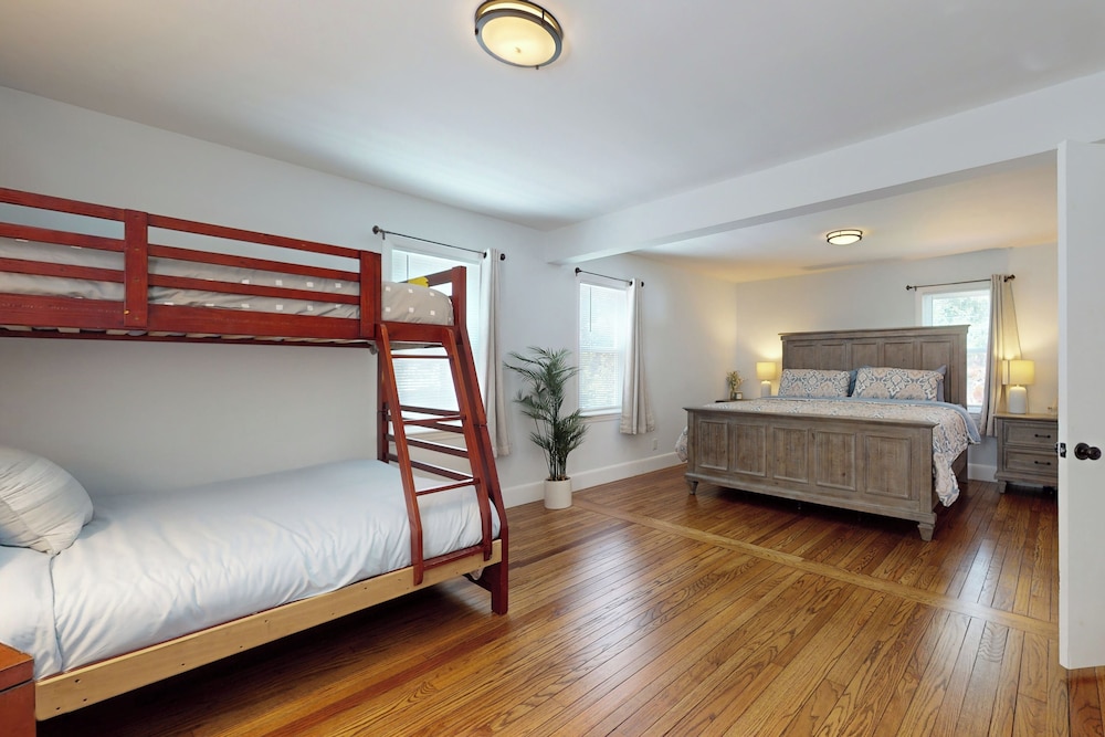 3BR House w/ A/C & Patio, Near Stadium & Shops